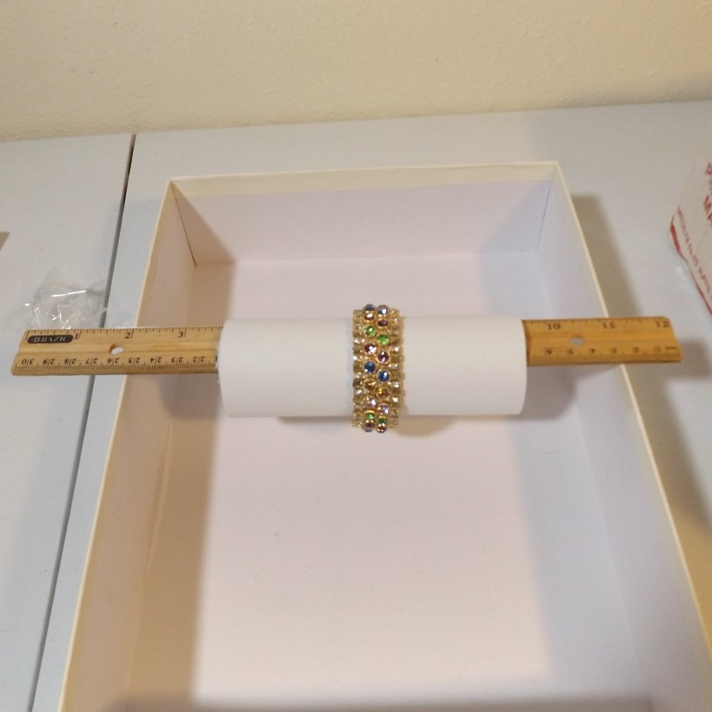 🟢 (Phil) Sparkly Colorful Stretchy Bracelet - Picture 2 of 9
